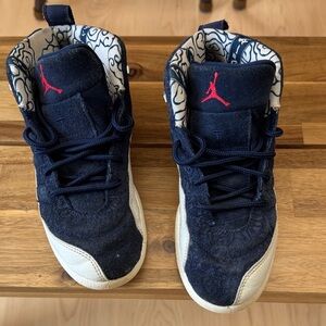 Jordan 12 Retro PRM PS College Navy Sneakers